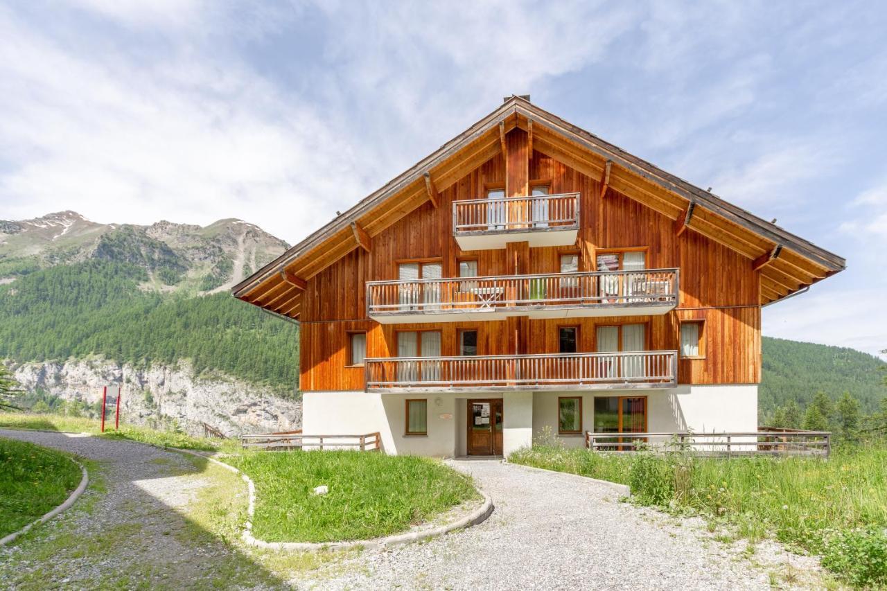 L'Oural Apartment Les Orres Bagian luar foto